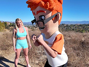 Porn Dude Casting: Taylor Wild’s Sweaty Doggystyle Session