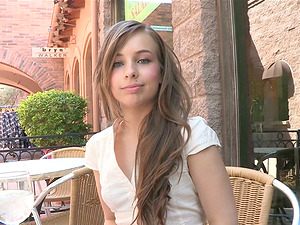 Ultra-cute Honey Luvs A Sunny Day And Shows Off Her Lovemaking Appeal In Public
