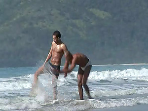 Fag bods on the beach are insanely hot in an culo fucking movie
