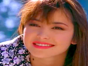 Brown-haired cutie Julie Clarke shows off her natural beauty