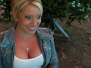 Stunning Brown-haired Inexperienced Bombshell Fucked by Big Penis for Cash